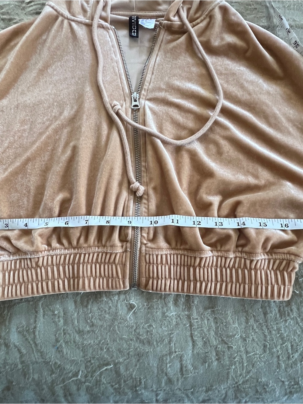 H&M Women’s Neutral Cozy Velour Cropped Full Zip Loungewear Track Jacket Size S - Picture 4 of 8